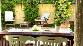 M216 - Marcelli, bilocale con giardino a 200mt dal mare